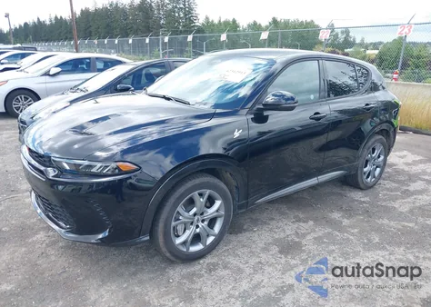 2024 Dodge Hornet R/T Eawd from USA, damaged, VIN ZACPDFCW9R3A32594